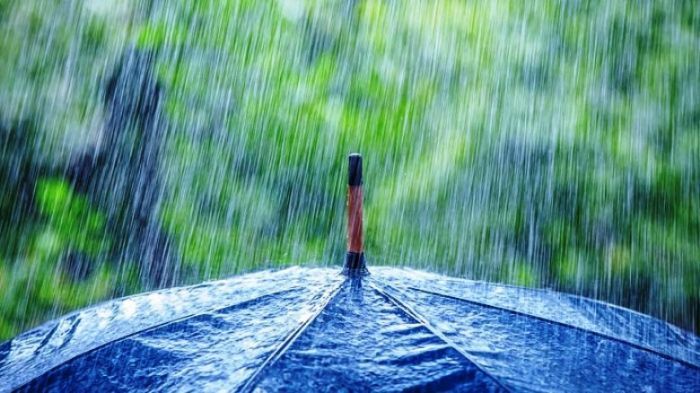 Waspada Hujan Disertai Petir dan Angin Kencang