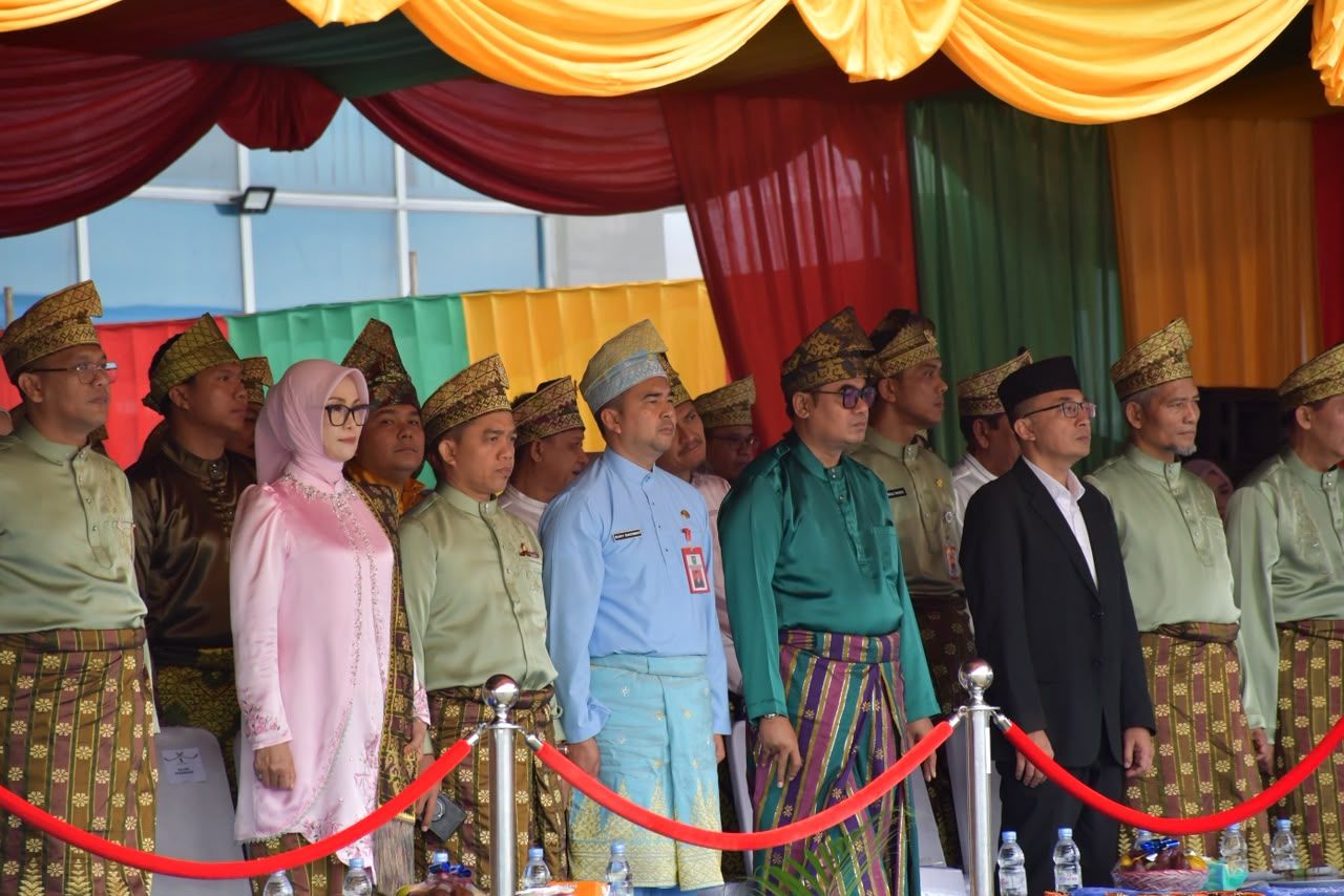 Kaban Kesbangpol Provinsi Riau Mewakili Plt Gubernur Riau Menghadiri Upacara Peringatan Hari Jadi ke-242 Kota Pekanbaru Thn 2026