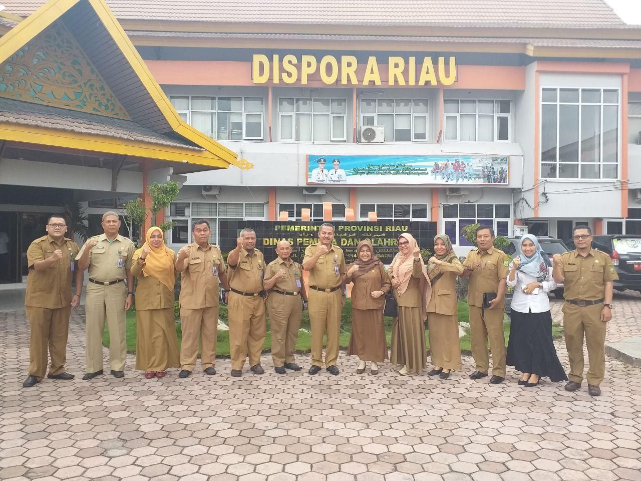 Monitoring dan Sosialisasi Pejabat Pengelola Informasi dan Dokumentasi (PPID) Utama ke PPID Pembantu (Disppora Provinsi Riau)